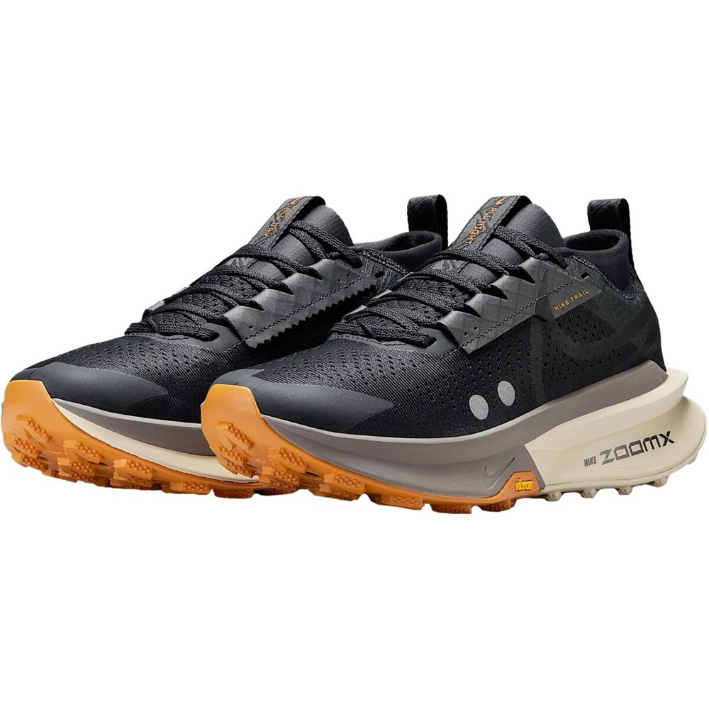 Nike Zegama 2 trail running shoe black Women 9 Men 7.5 cushioned like Hoka